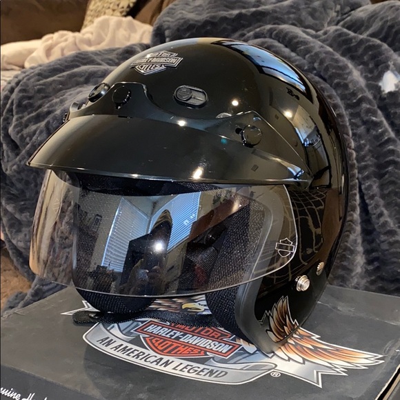 LIKE NEW Harley Davidson Motorcycle Helmet - Picture 1 of 8